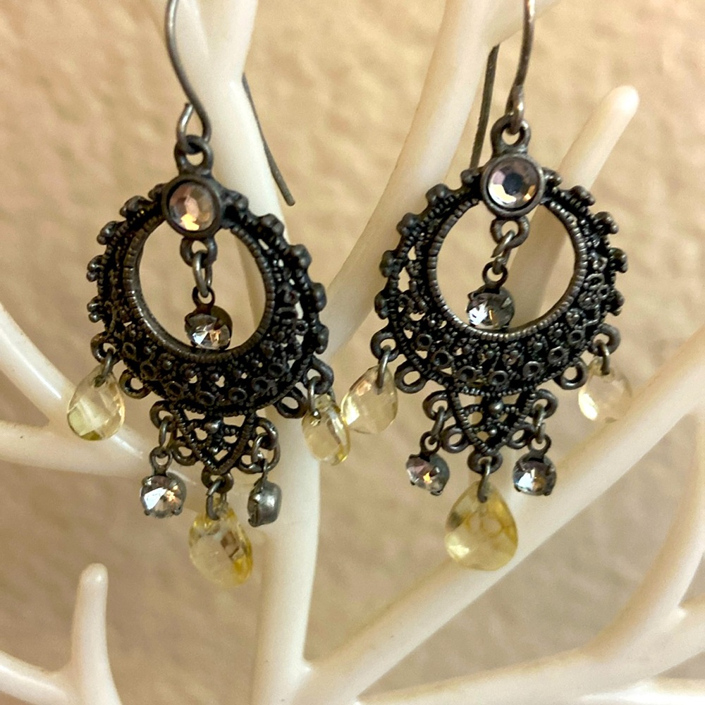 5/$10❤️❤️❤️Vintage 90s Dangling Chandelier Earrings